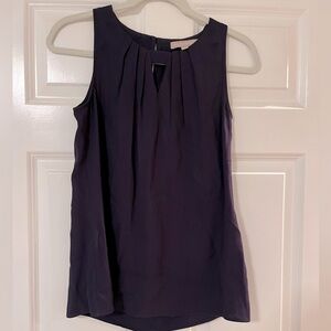 Banana Republic sz 2 dk purple tank w/triangle keyhole detail and pleating